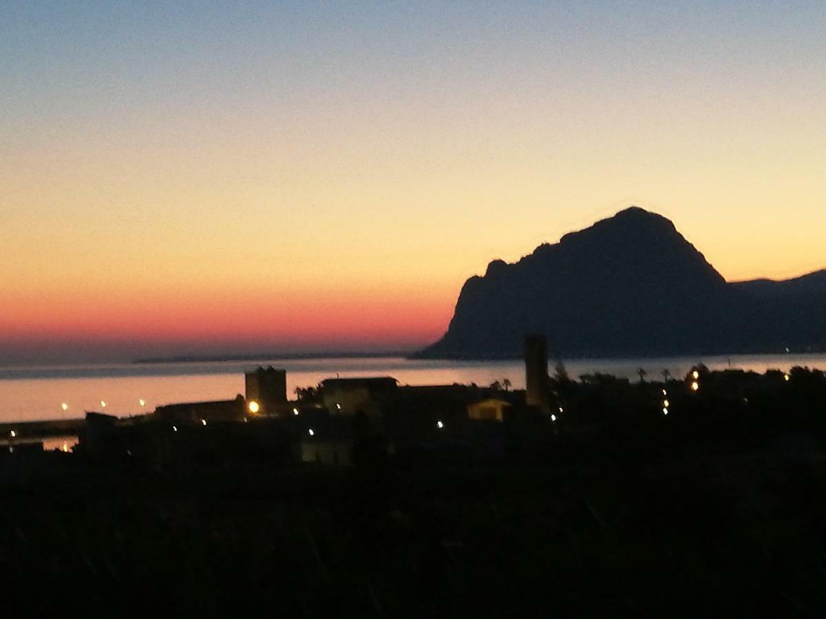 La Pineta Al Mare Apartment Erice Bagian luar foto